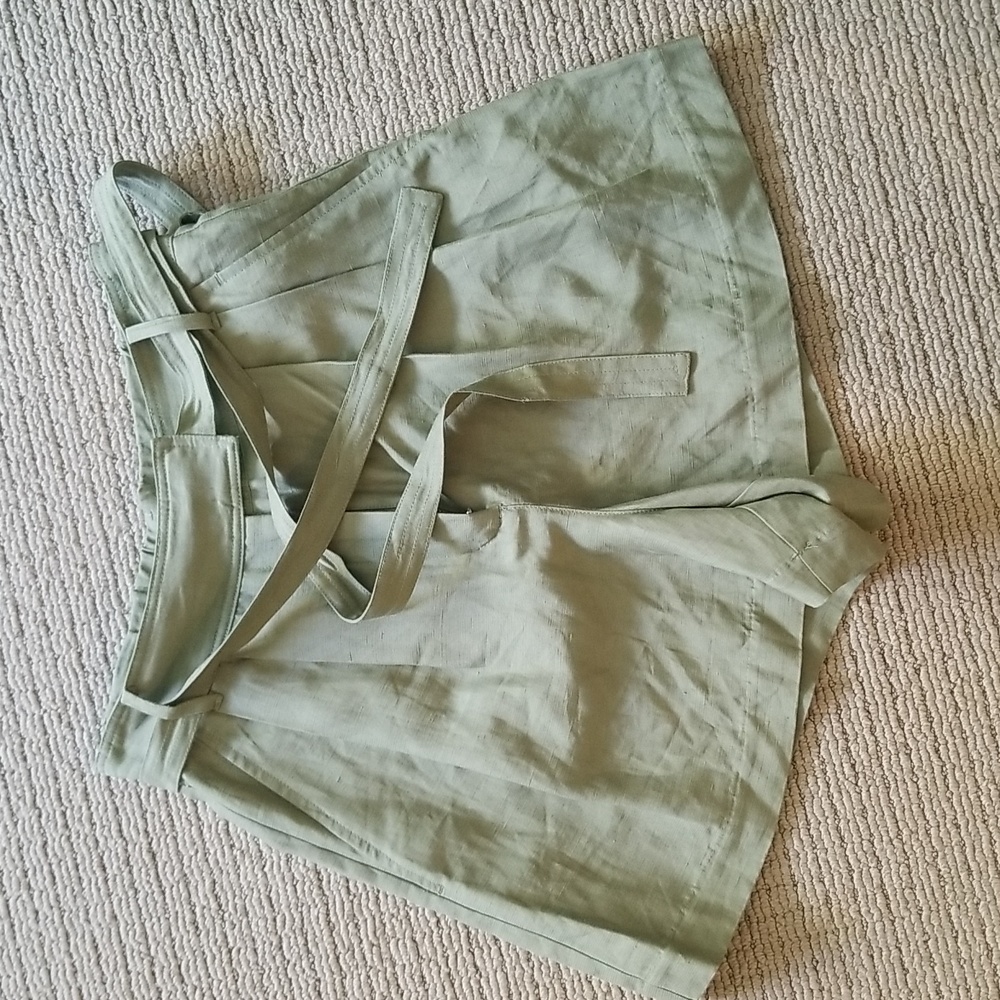 Aritzia wilfred shorts